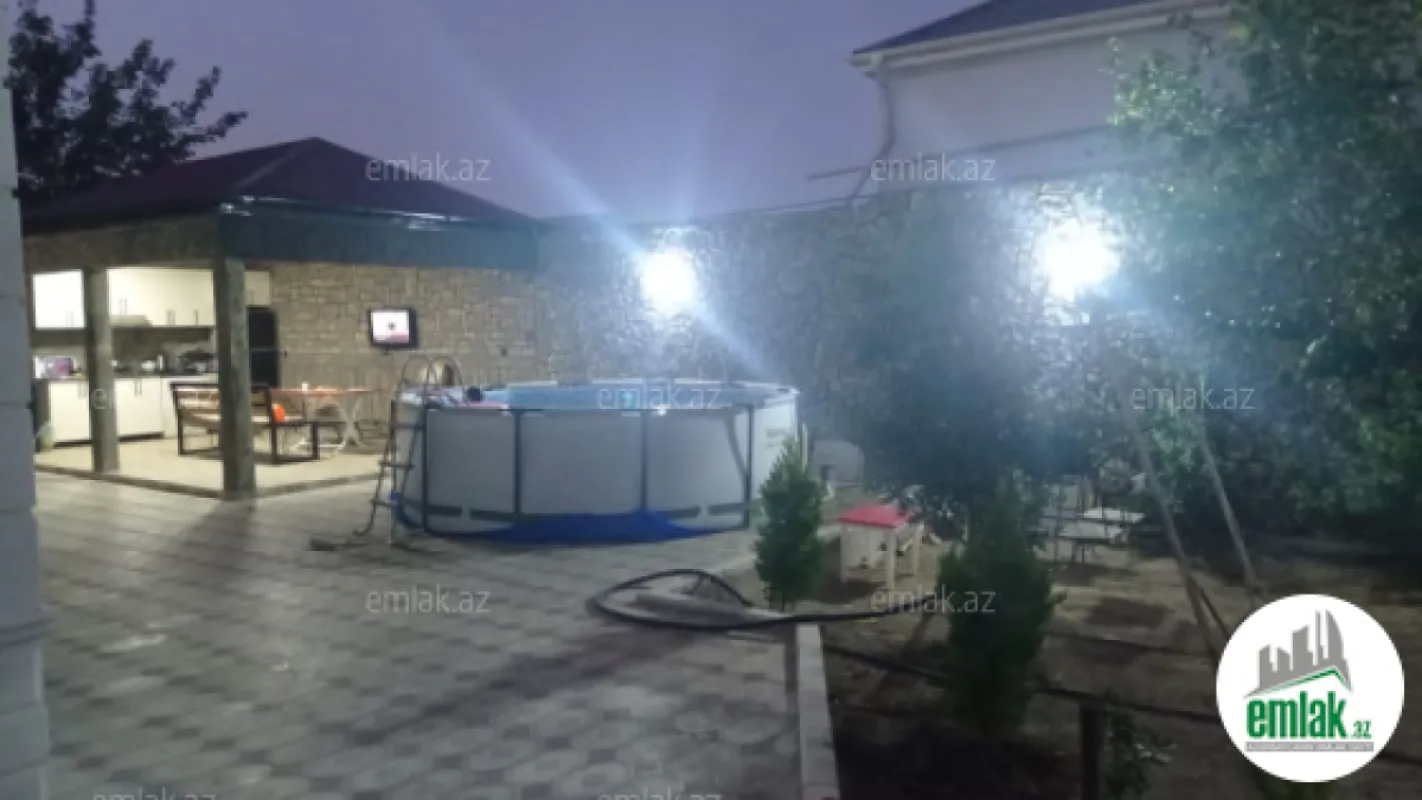 Satılır 7 otaqlı həyət evi 165 m²