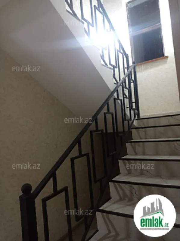 Satılır 7 otaqlı həyət evi 165 m²
