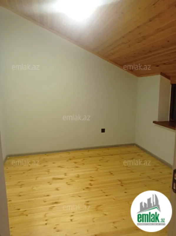 Satılır 7 otaqlı həyət evi 165 m²