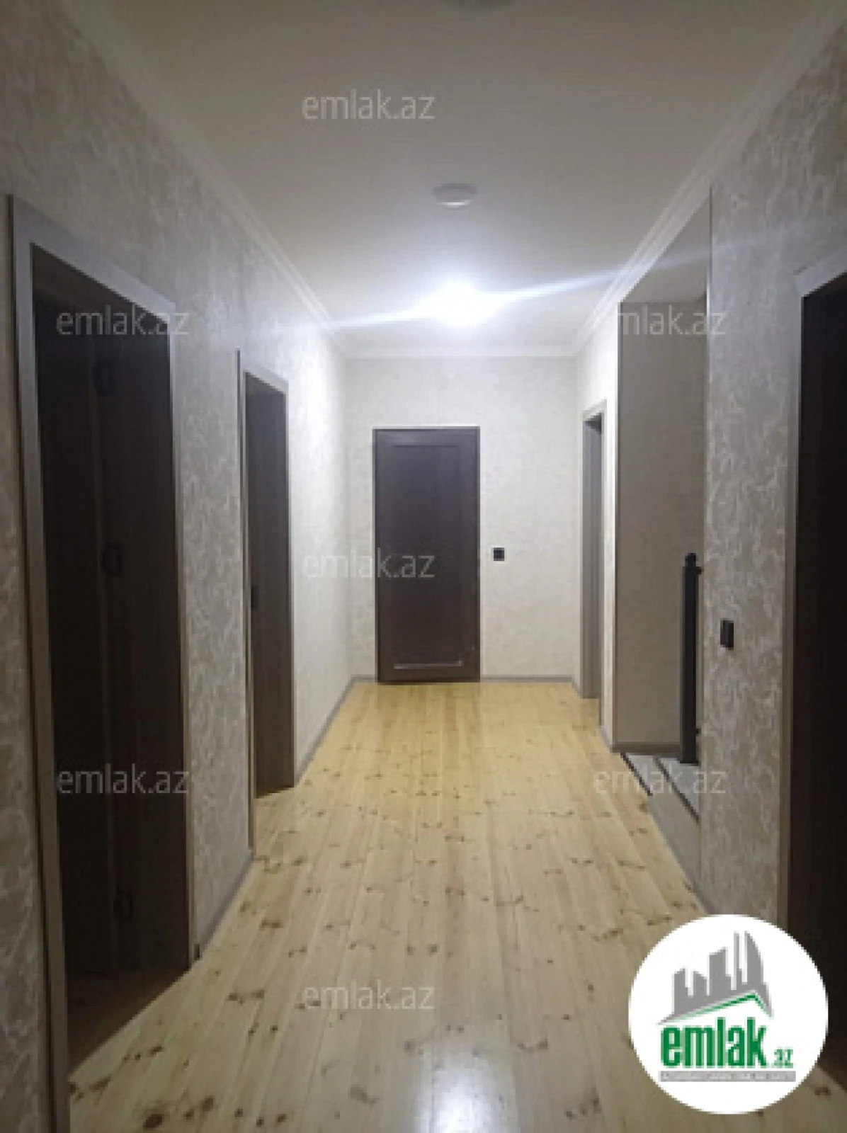 Satılır 7 otaqlı həyət evi 165 m²