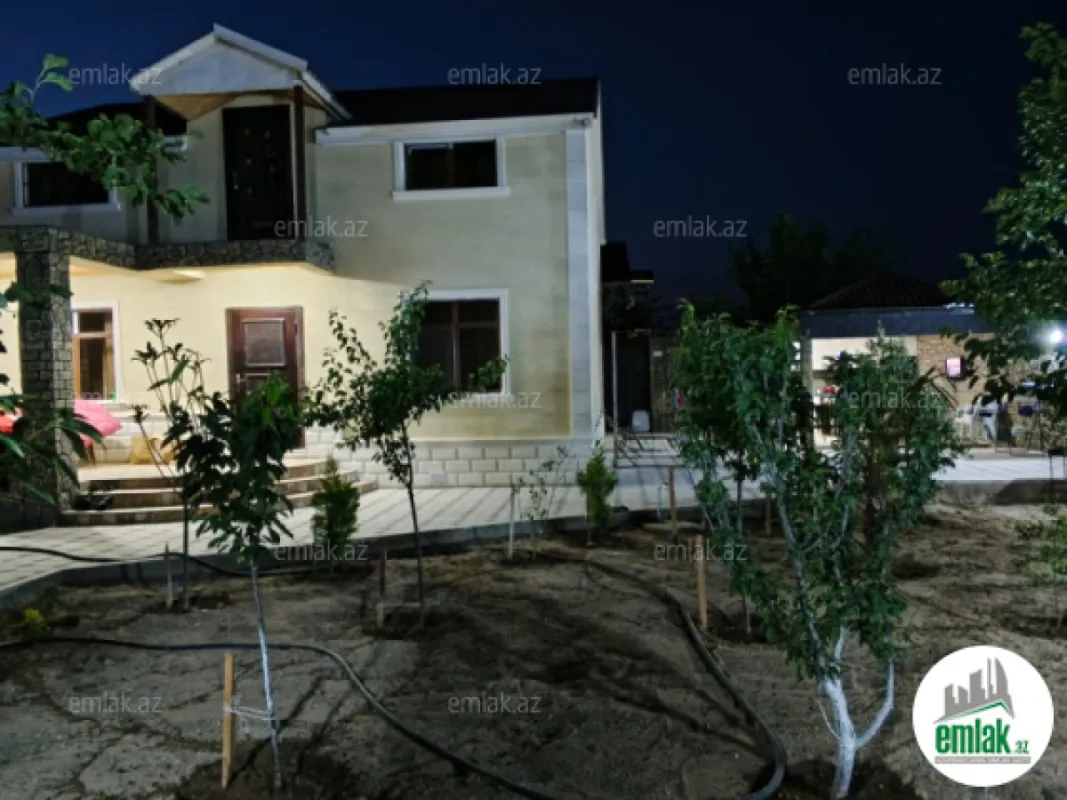 Satılır 7 otaqlı həyət evi 165 m²