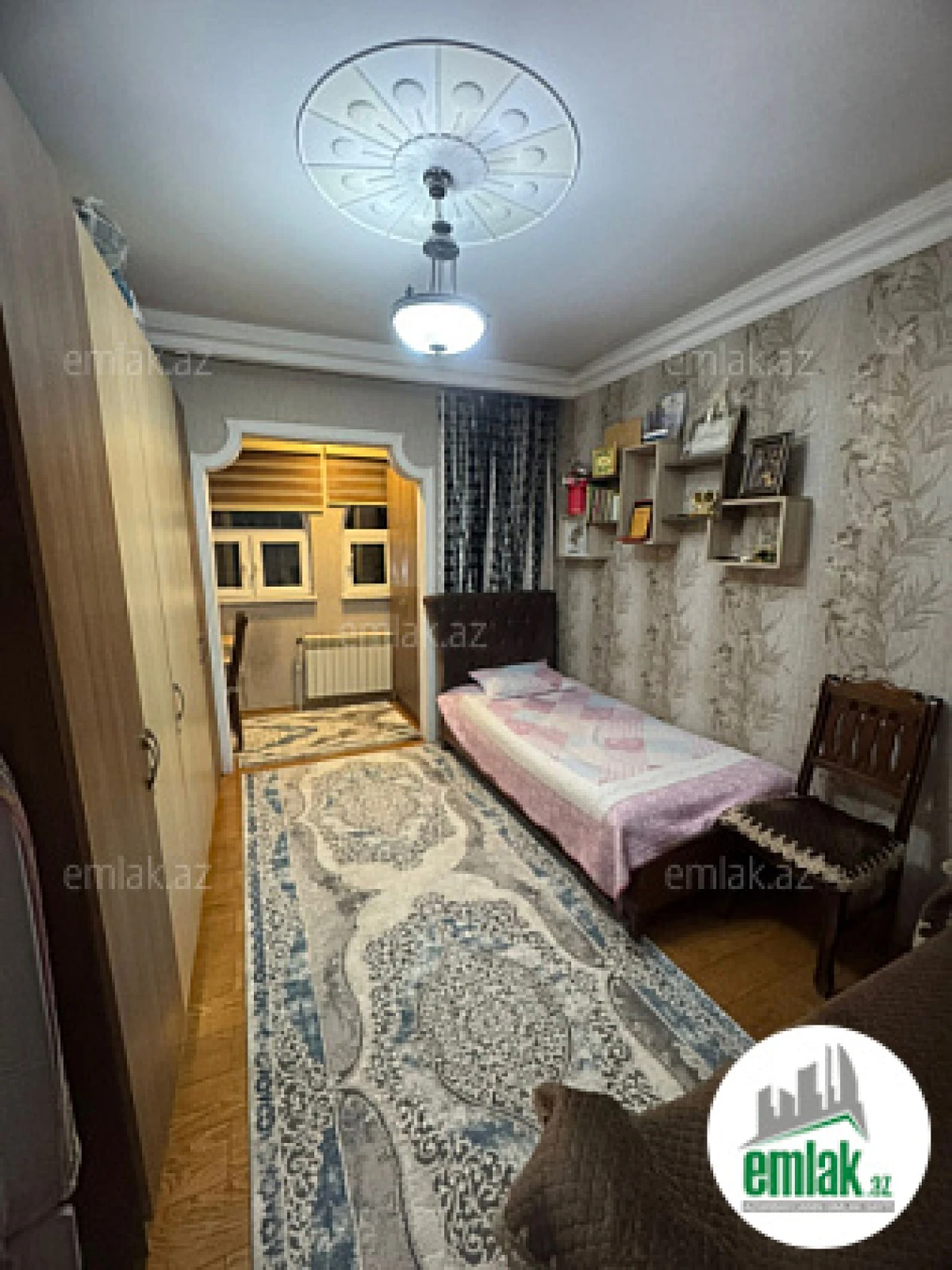 Satılır 4 otaqlı köhnə tikili 110 m²