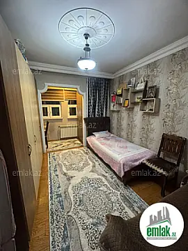 Satılır 4 otaqlı köhnə tikili 110 m²