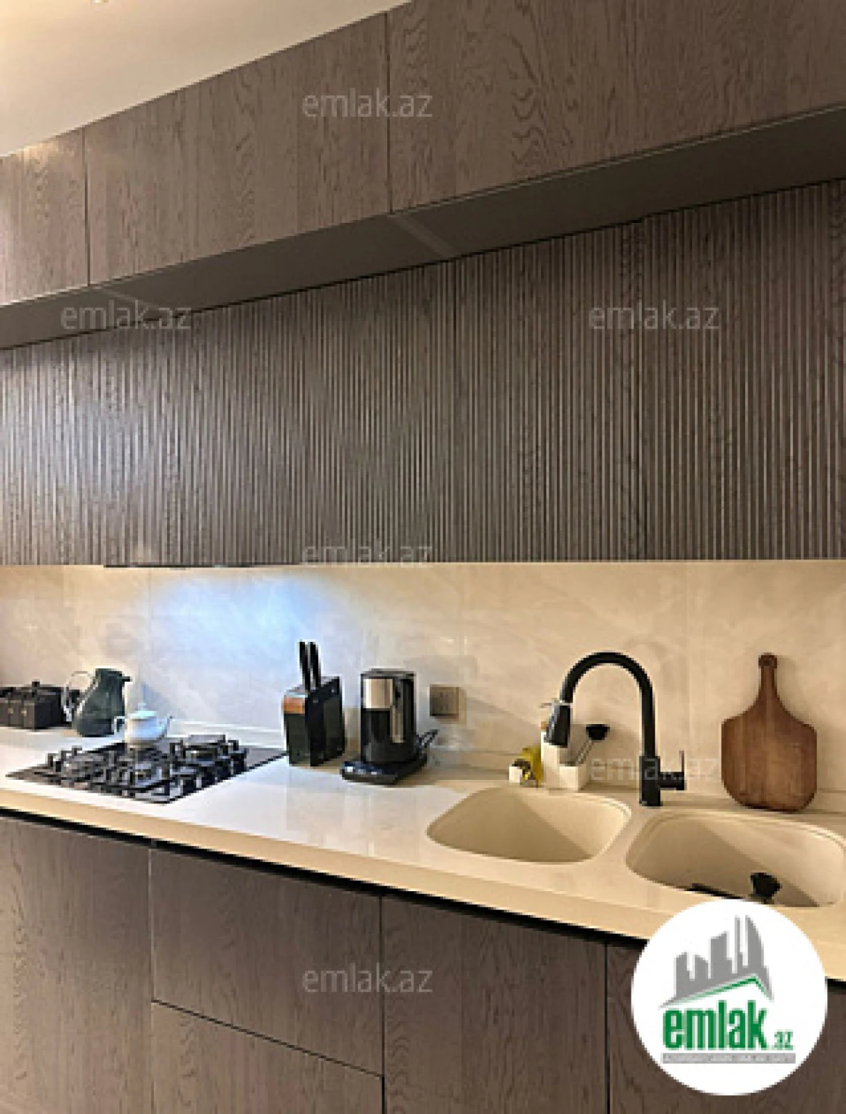 Satılır 2 otaqlı yeni tikili 75 m²