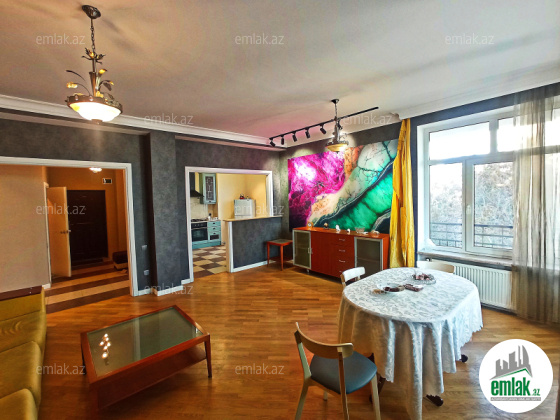 Satılır 3 otaqlı yeni tikili 136 m² — Bakı 3 otaq 136.00 m²