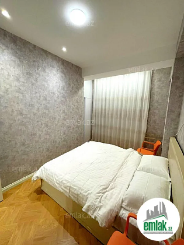 Satılır 2 otaqlı yeni tikili 70.5 m²