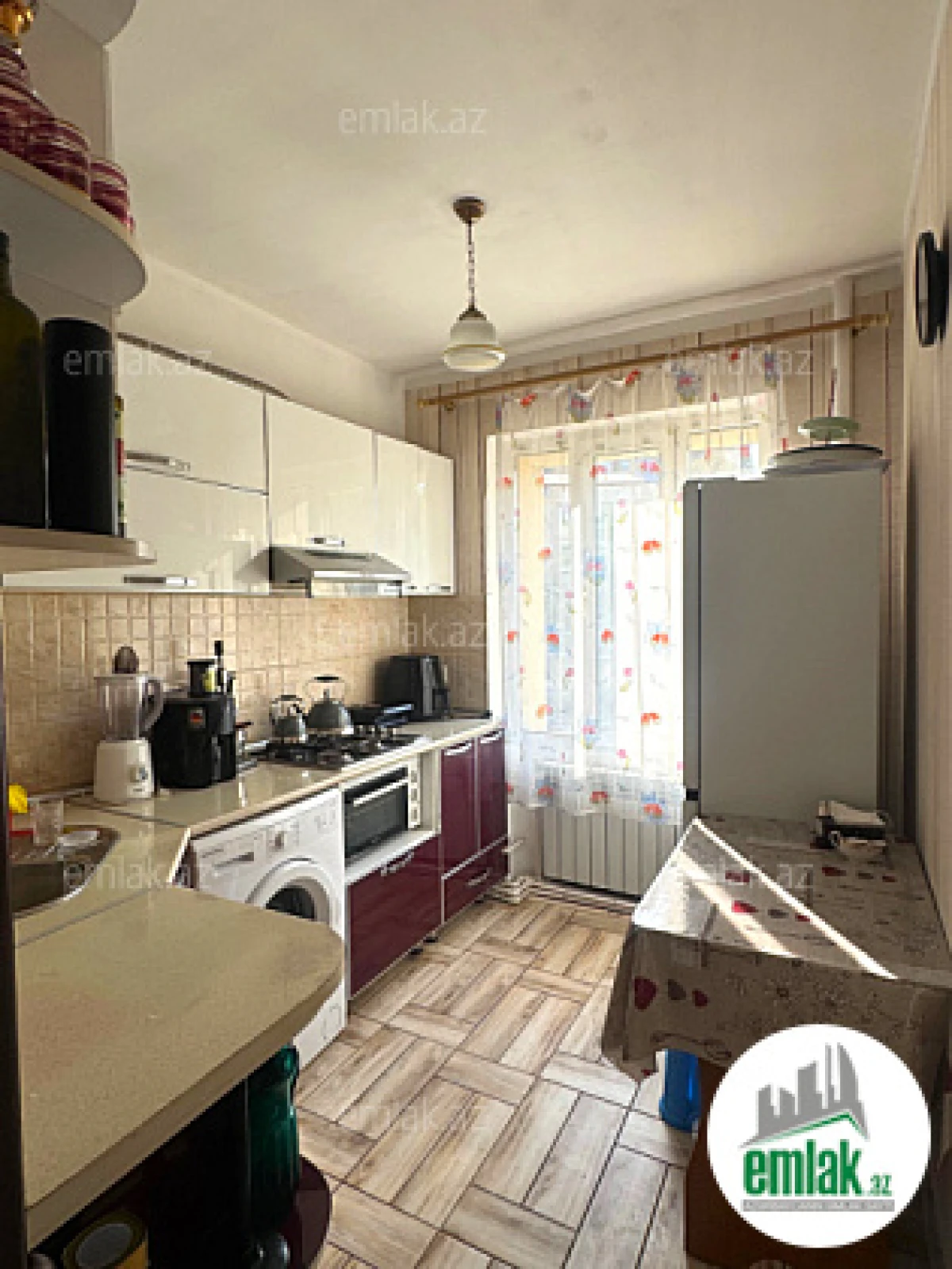 Satılır 3 otaqlı köhnə tikili 65 m²