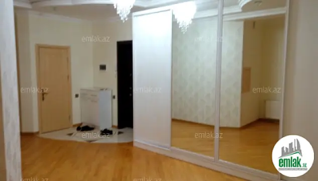 Satılır 3 otaqlı yeni tikili 140 m²