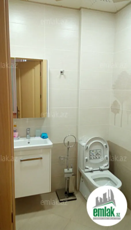 Satılır 3 otaqlı yeni tikili 140 m²