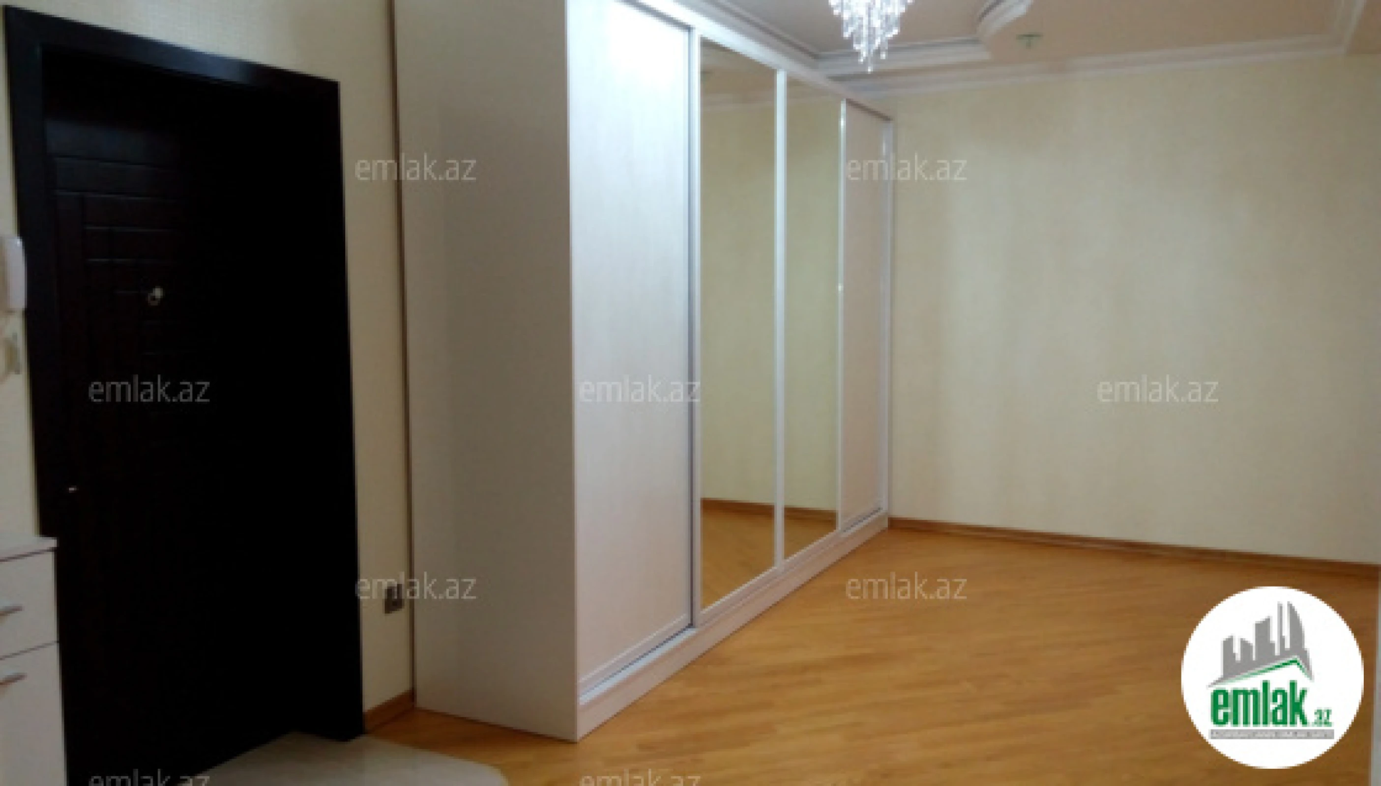 Satılır 3 otaqlı yeni tikili 140 m²