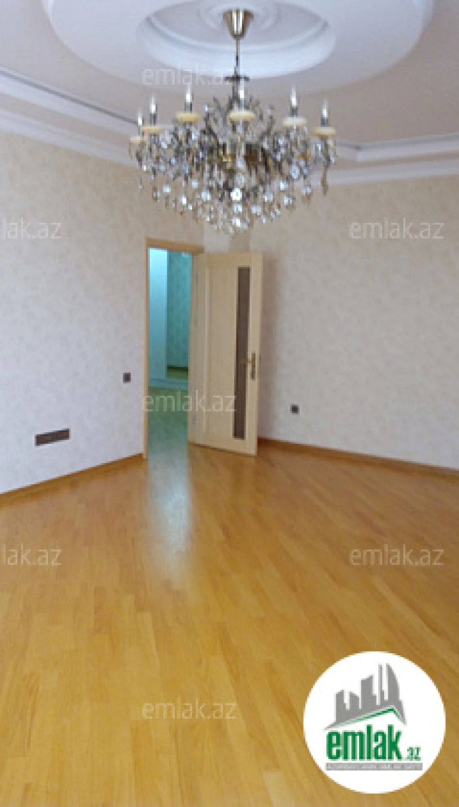 Satılır 3 otaqlı yeni tikili 140 m²