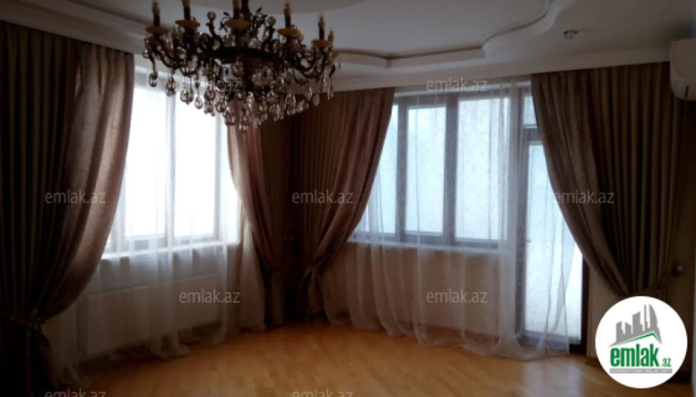 Satılır 3 otaqlı yeni tikili 140 m²