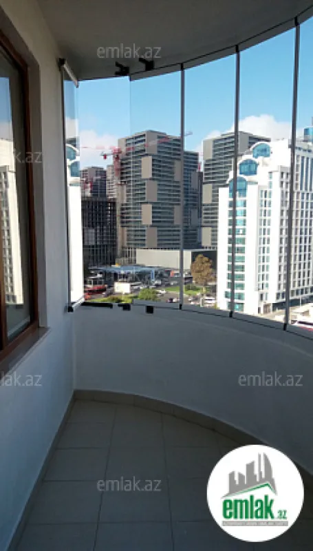 Satılır 3 otaqlı yeni tikili 140 m²