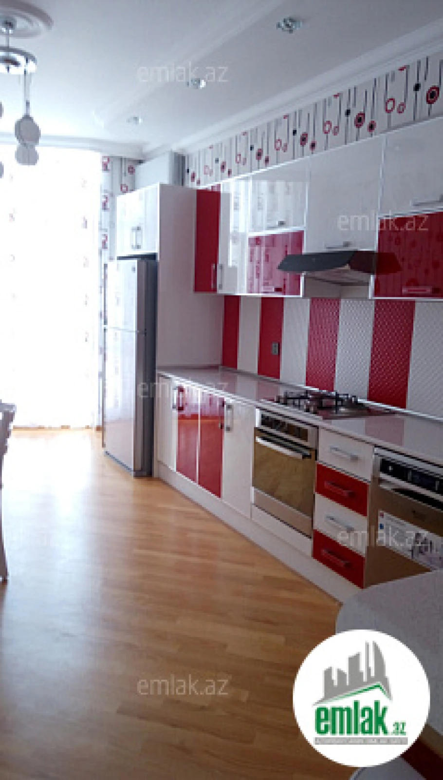 Satılır 3 otaqlı yeni tikili 140 m²