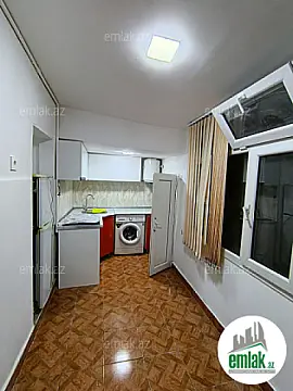 Satılır 1 otaqlı köhnə tikili 30 m²