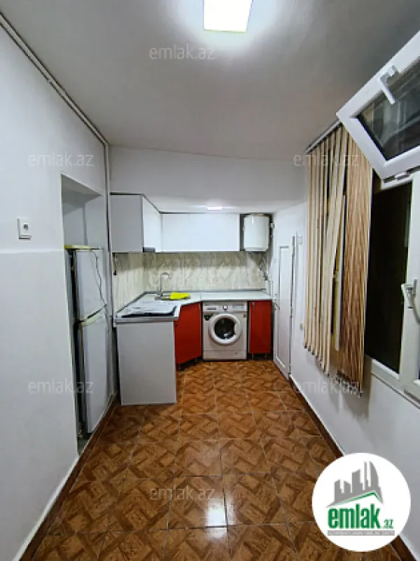 Satılır 1 otaqlı köhnə tikili 30 m²