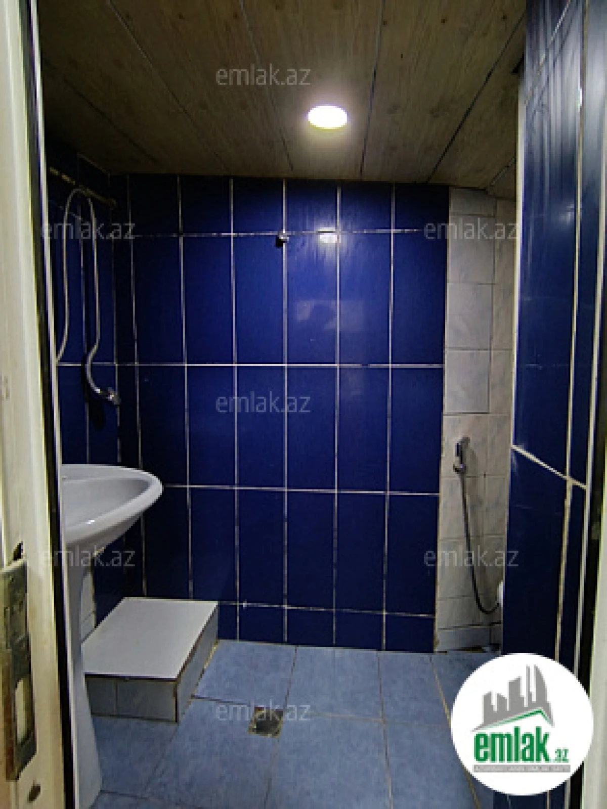 Satılır 1 otaqlı köhnə tikili 30 m²