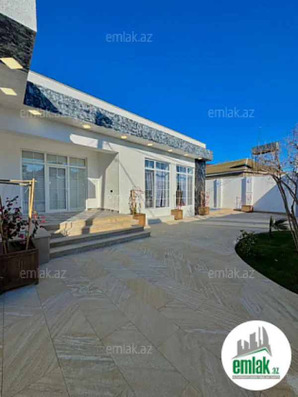 Satılır 5 otaqlı mənzil 180 m²