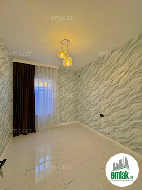 Satılır 5 otaqlı mənzil 180 m²