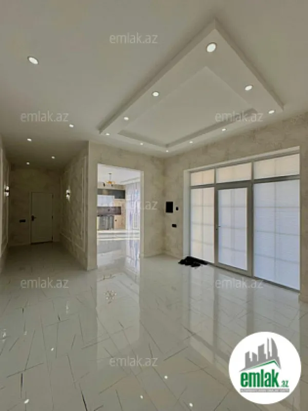 Satılır 5 otaqlı mənzil 180 m²