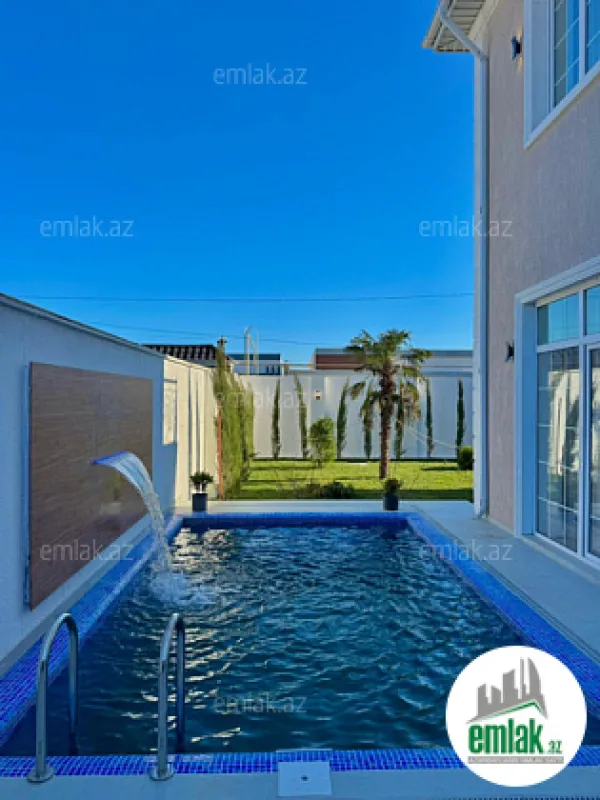 Satılır 4 otaqlı mənzil 180 m²