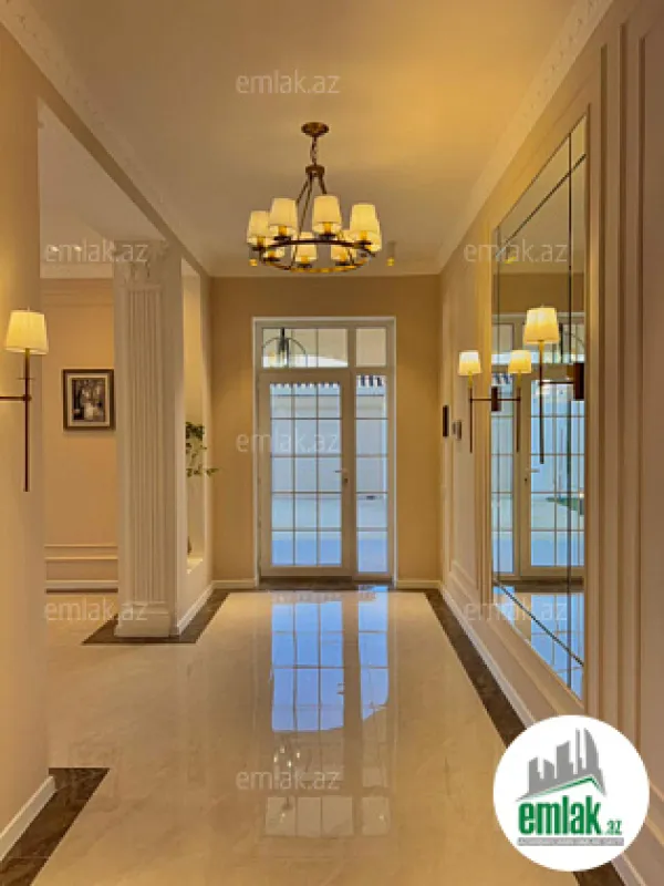 Satılır 4 otaqlı mənzil 180 m²