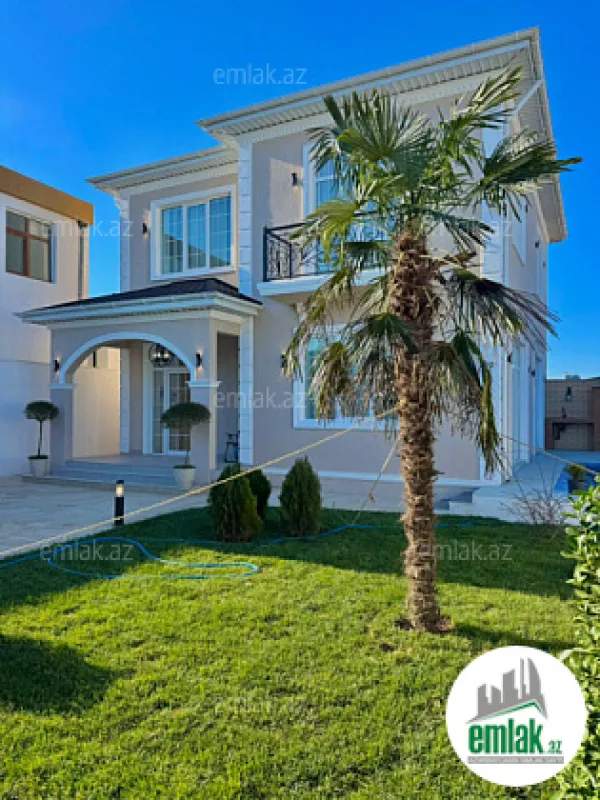 Satılır 4 otaqlı mənzil 180 m²