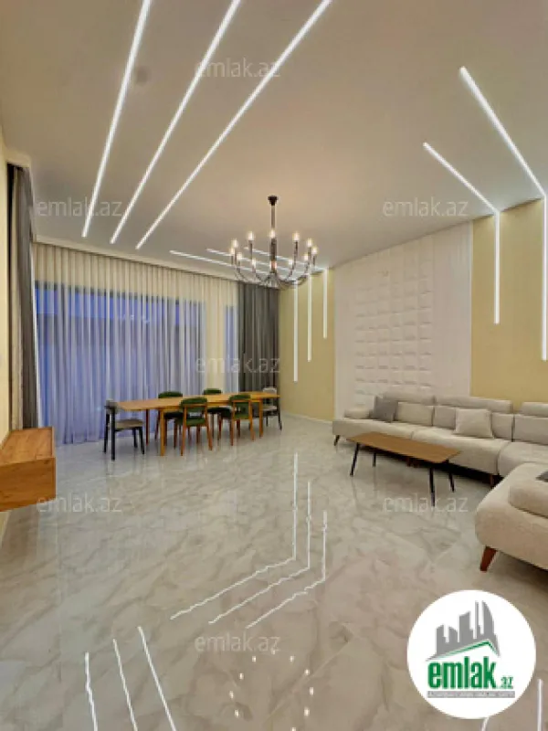Satılır 4 otaqlı mənzil 180 m²