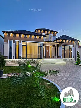 Satılır 4 otaqlı mənzil 180 m²