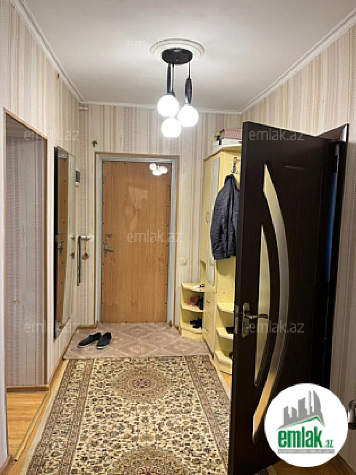 Satılır 3 otaqlı köhnə tikili 80 m²