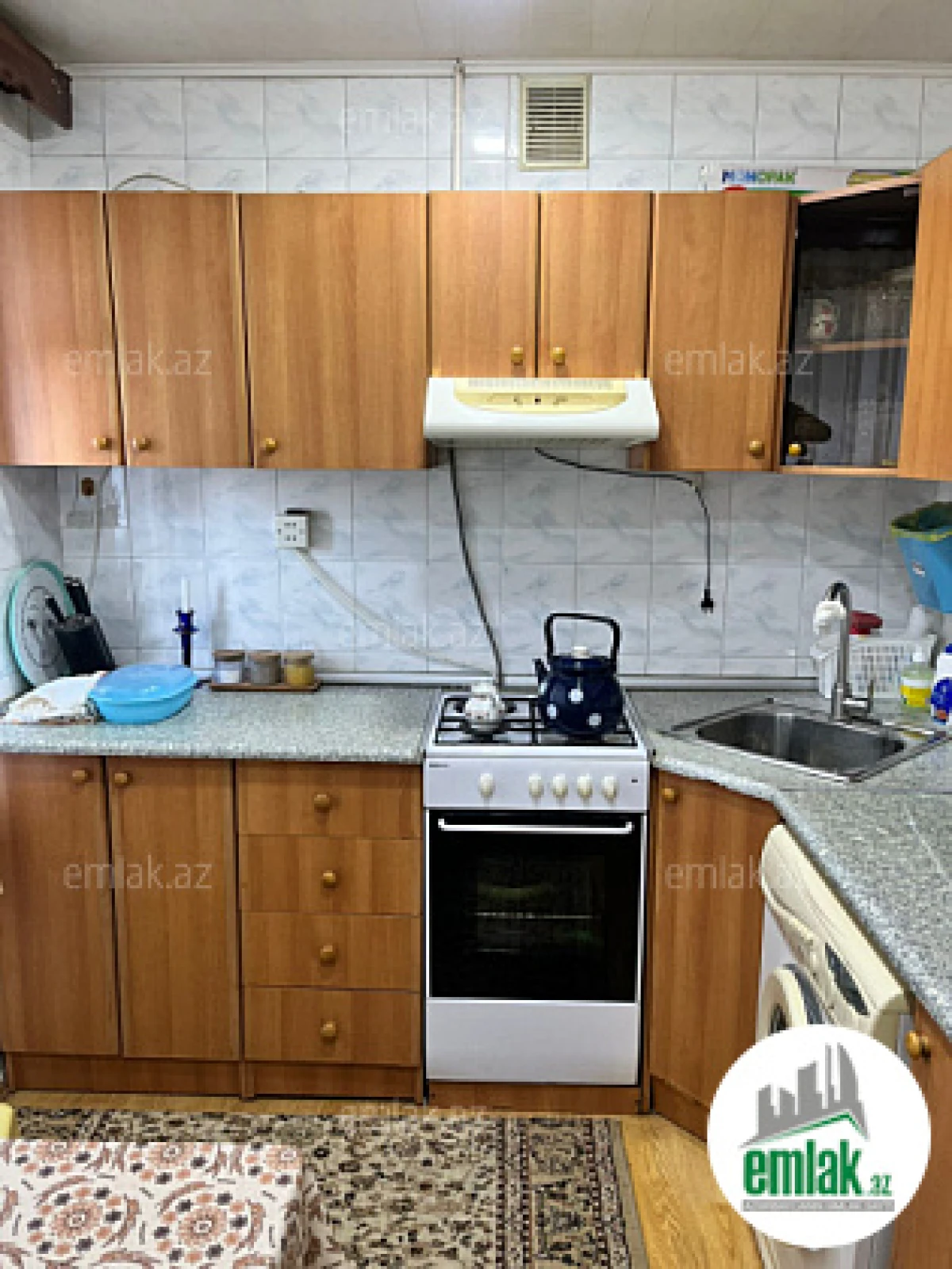 Satılır 3 otaqlı köhnə tikili 80 m²