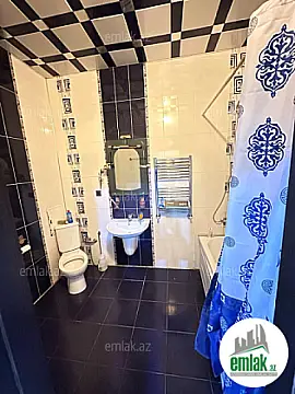 Satılır 3 otaqlı yeni tikili 130 m²