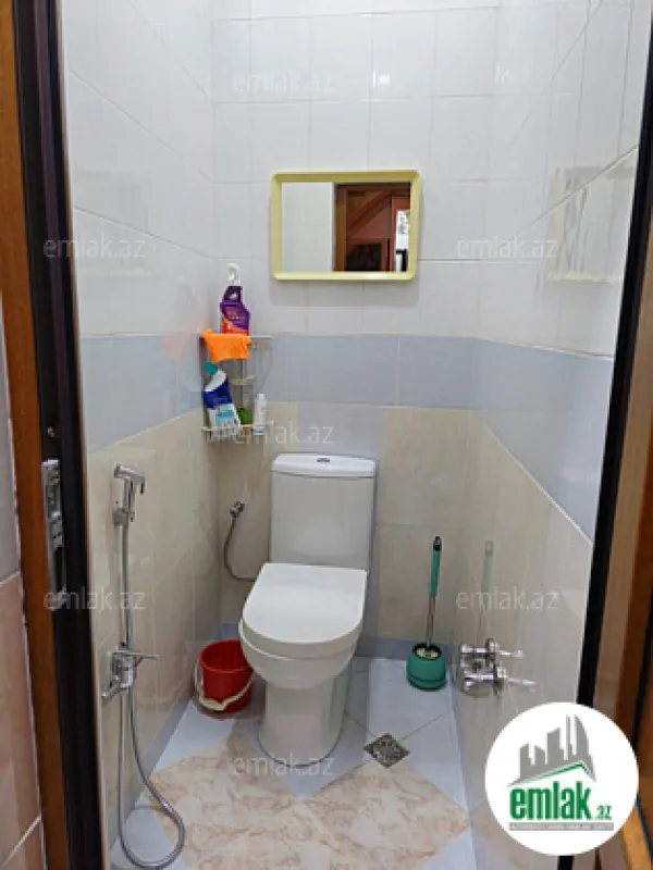 Satılır 7 otaqlı həyət evi 330 m²