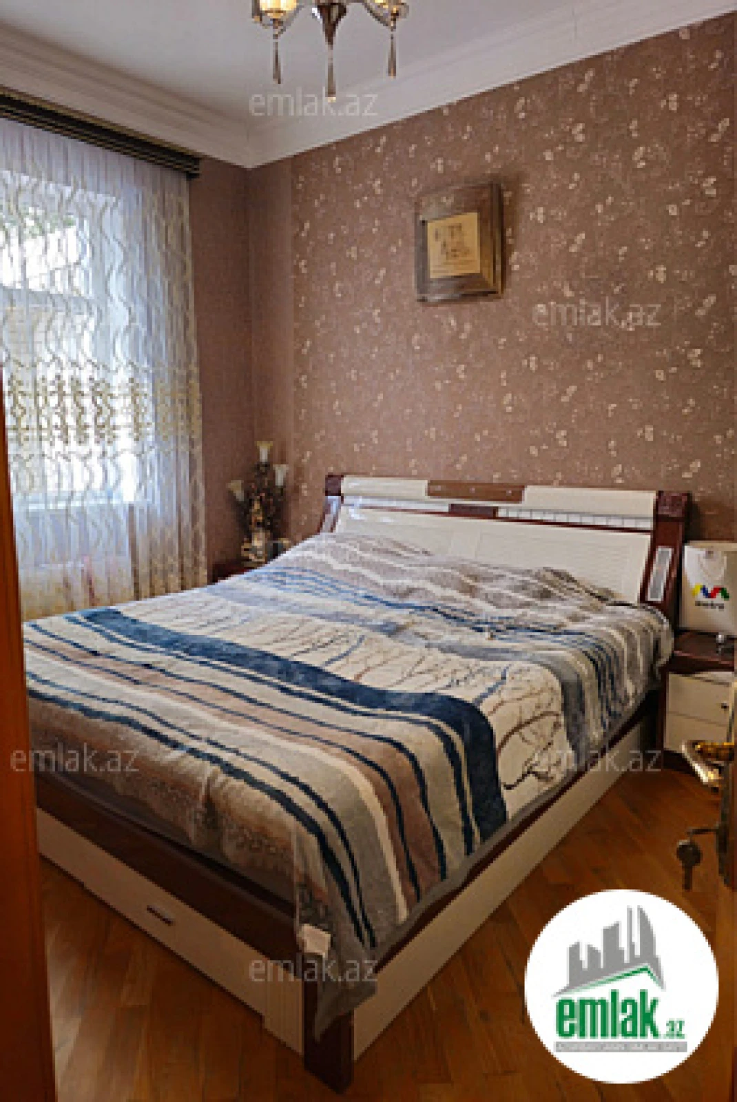 Satılır 7 otaqlı həyət evi 330 m²