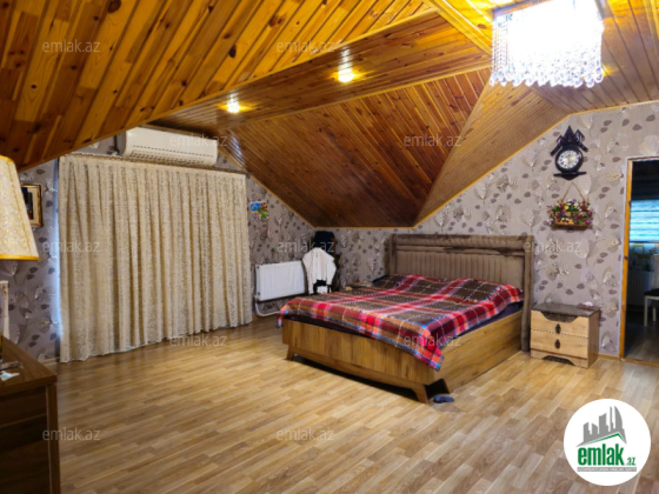 Satılır 7 otaqlı həyət evi 330 m²