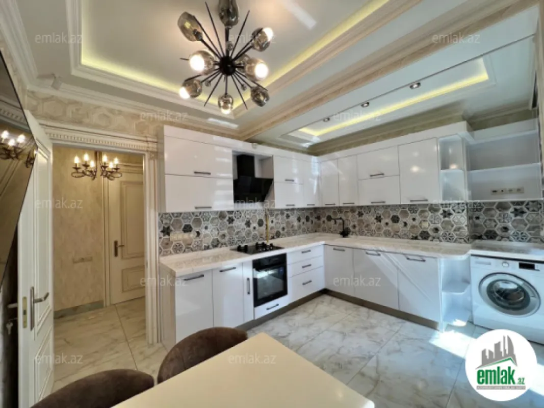 Satılır 2 otaqlı yeni tikili 80 m²