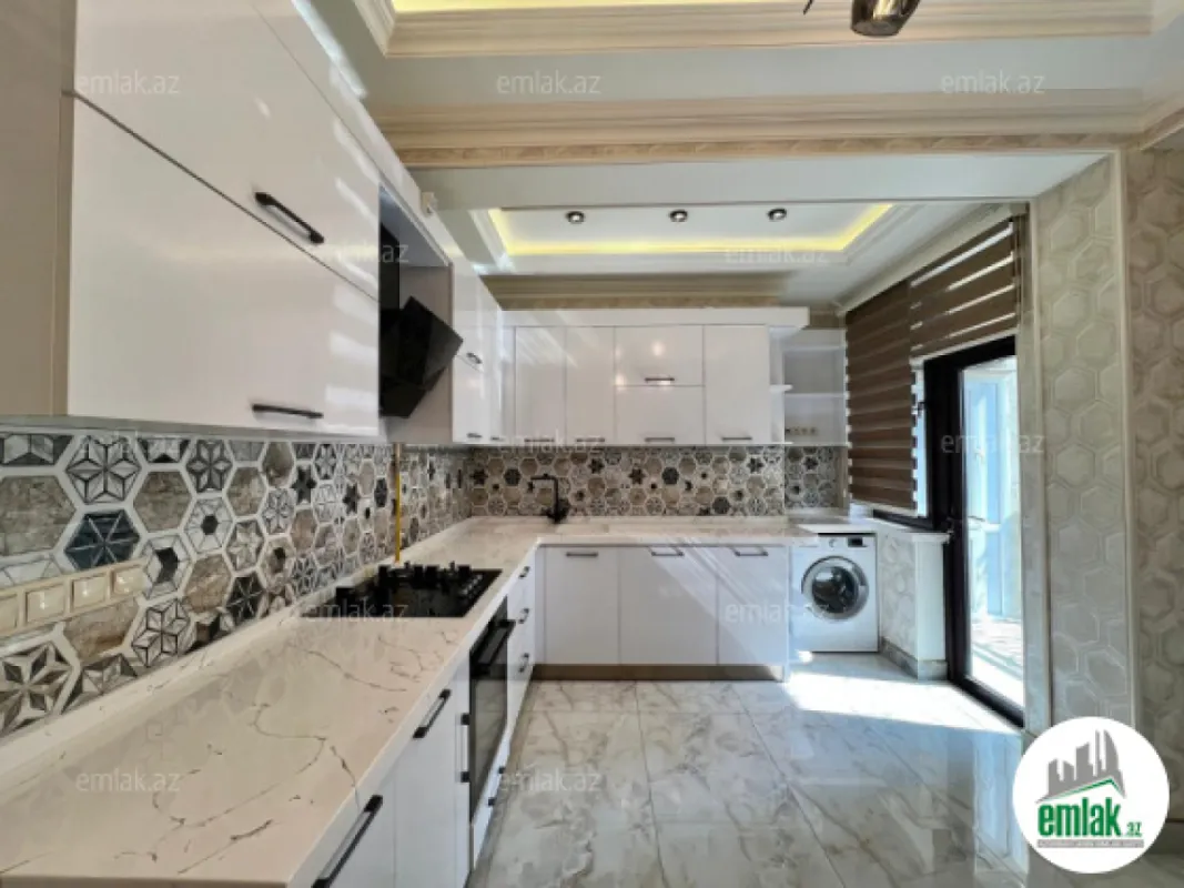 Satılır 2 otaqlı yeni tikili 80 m²