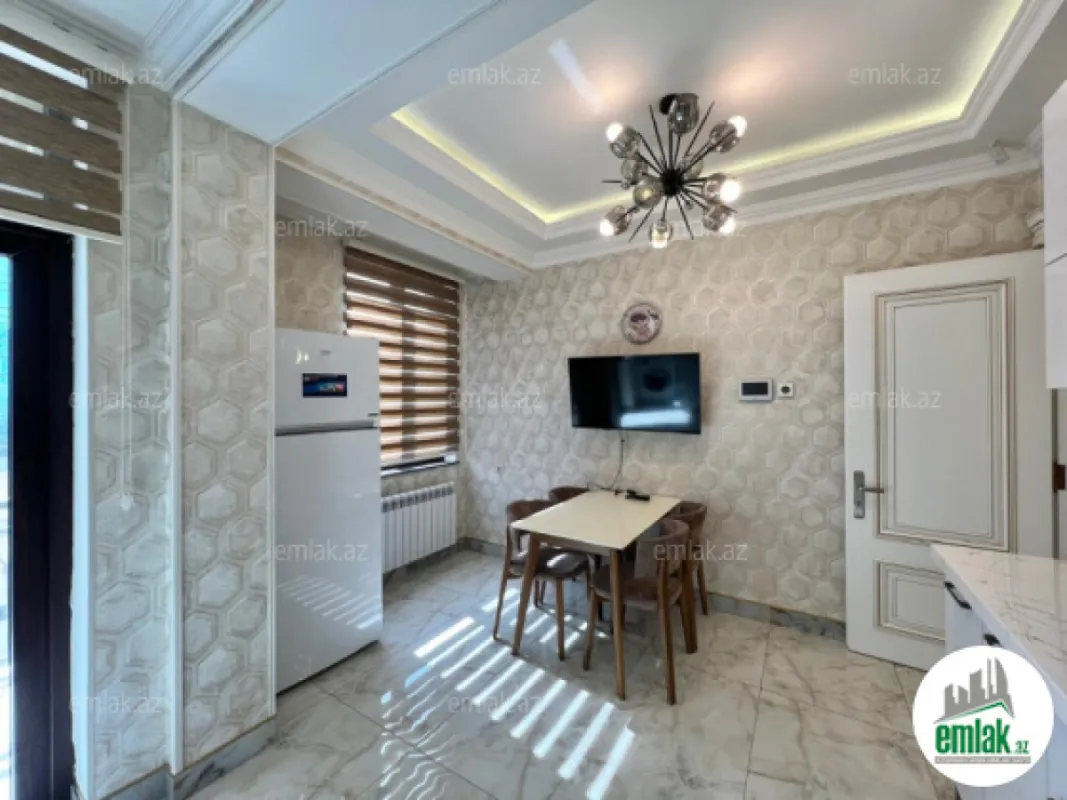 Satılır 2 otaqlı yeni tikili 80 m²