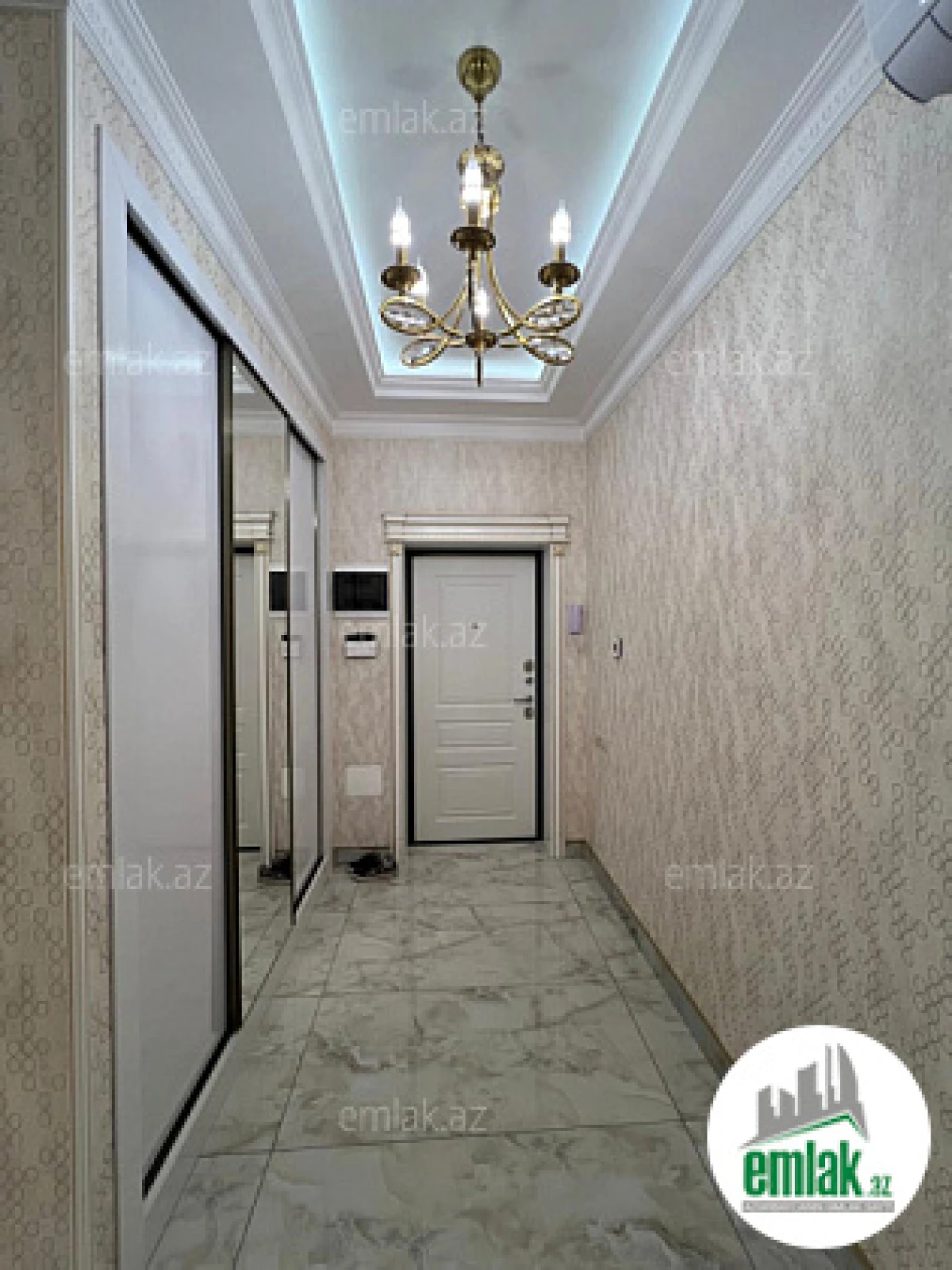 Satılır 2 otaqlı yeni tikili 80 m²