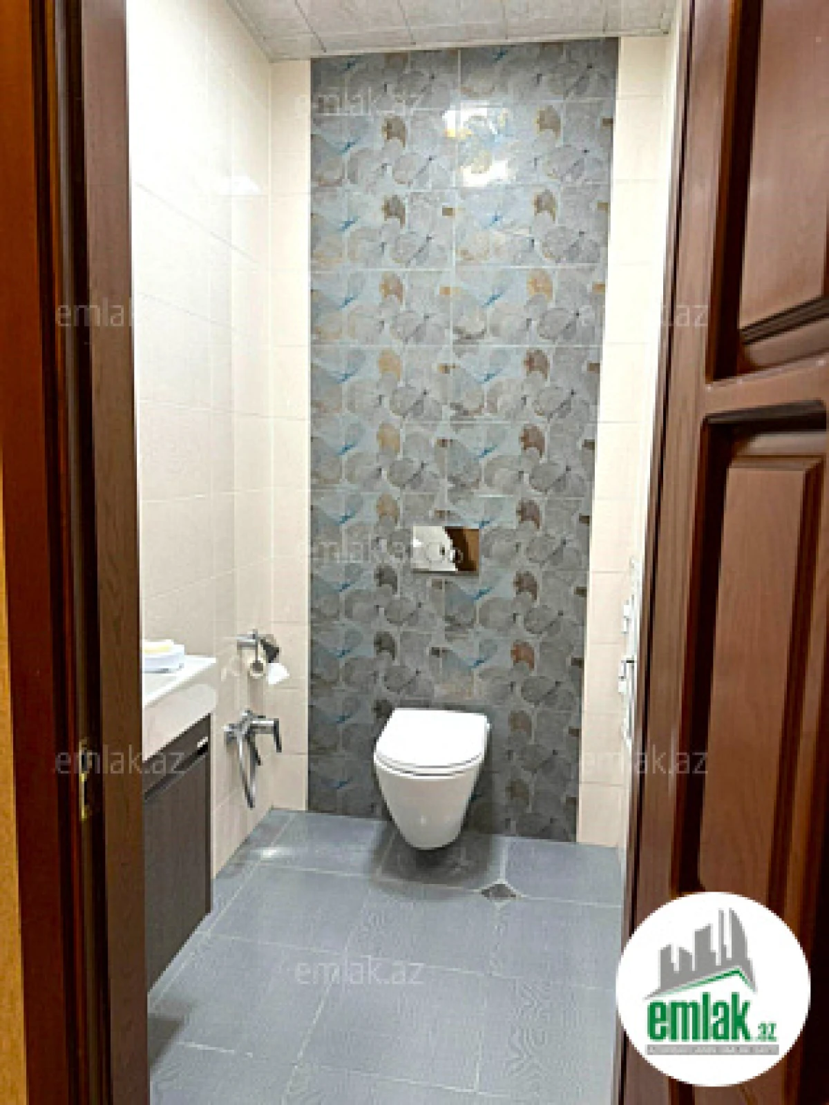 Satılır 4 otaqlı yeni tikili 120 m²