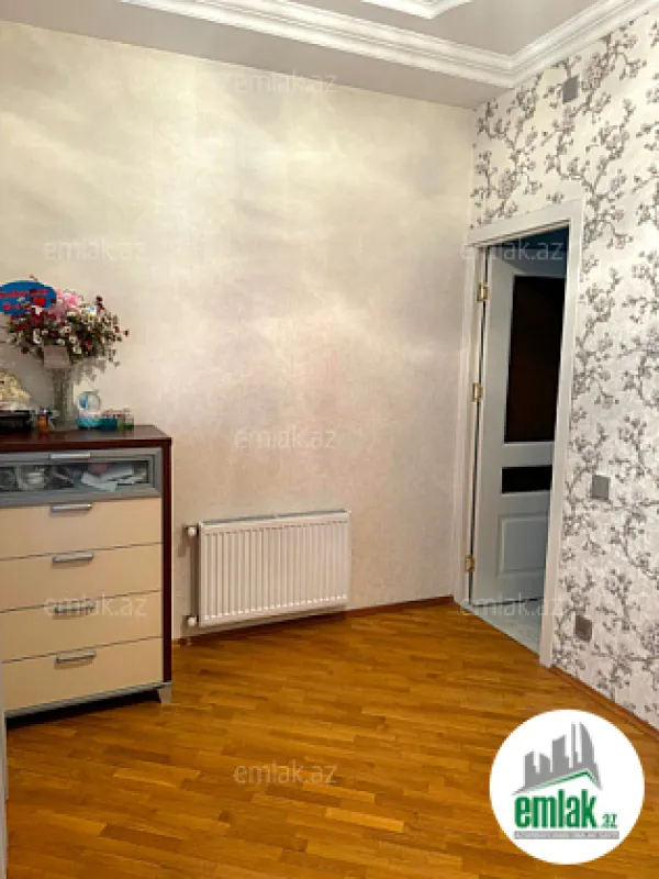 Satılır 4 otaqlı yeni tikili 120 m²