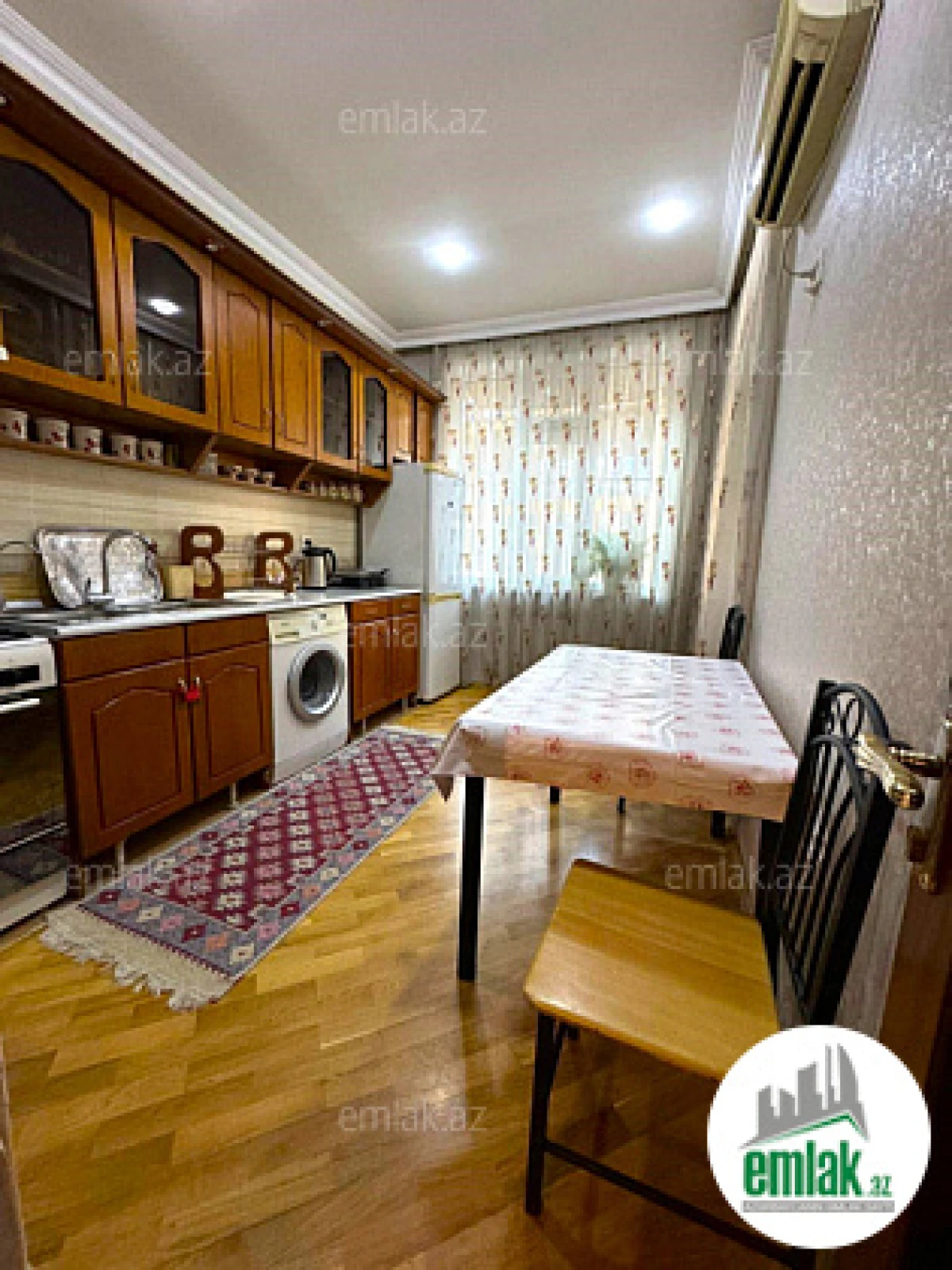 Satılır 4 otaqlı yeni tikili 120 m²