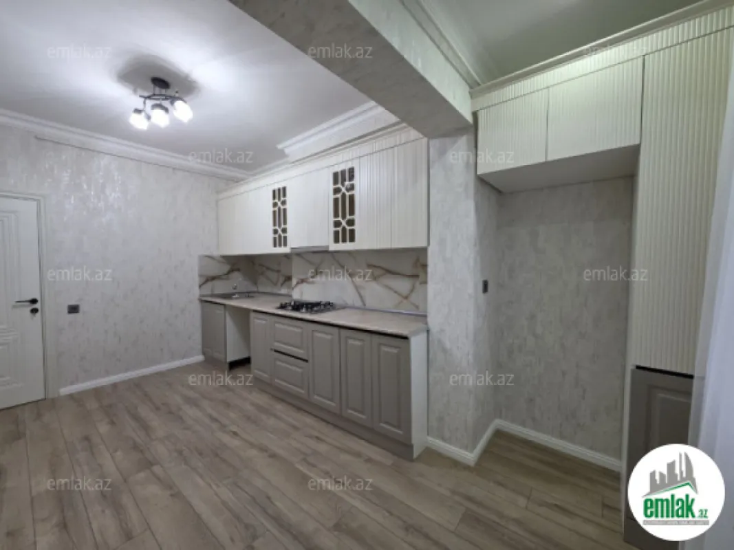 Satılır 2 otaqlı köhnə tikili 75 m²
