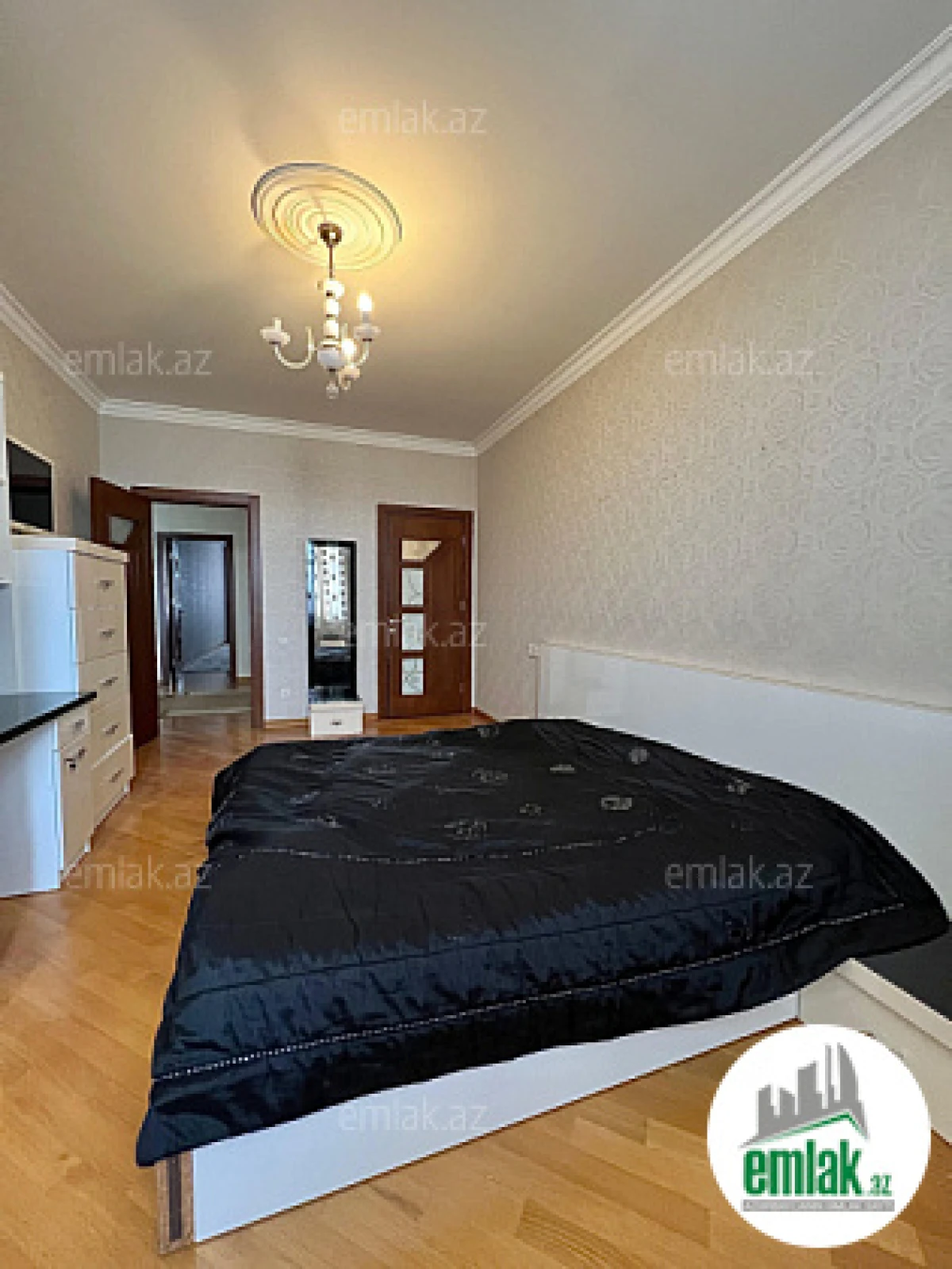 Satılır 4 otaqlı yeni tikili 171 m²