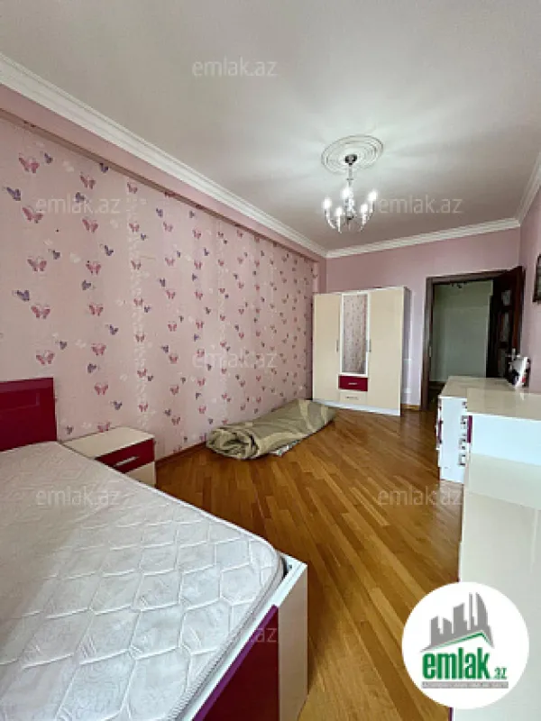 Satılır 4 otaqlı yeni tikili 171 m²