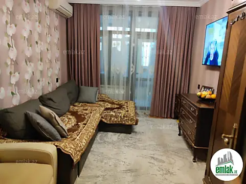 Satılır 4 otaqlı köhnə tikili 120 m² — Bakı 4 otaq 120.00 m²
