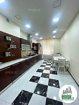 Satılır 3 otaqlı yeni tikili 165 m²
