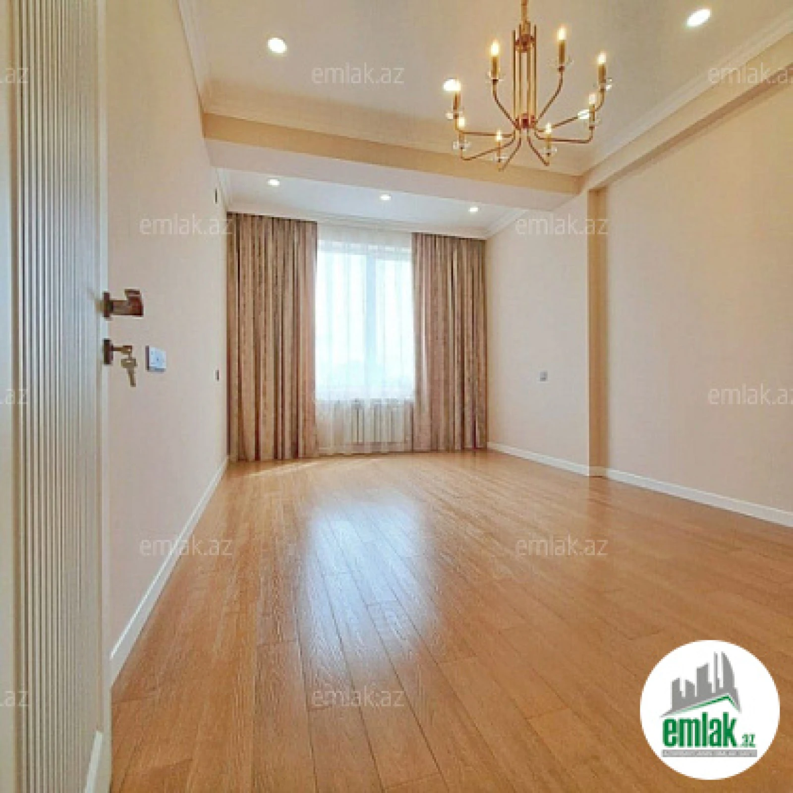 Satılır 3 otaqlı yeni tikili 92 m²