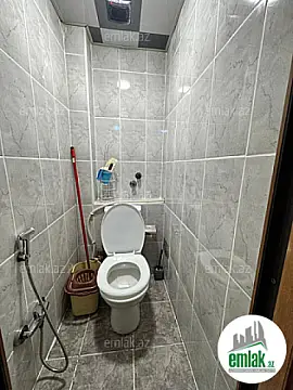 Satılır 2 otaqlı köhnə tikili 65 m²