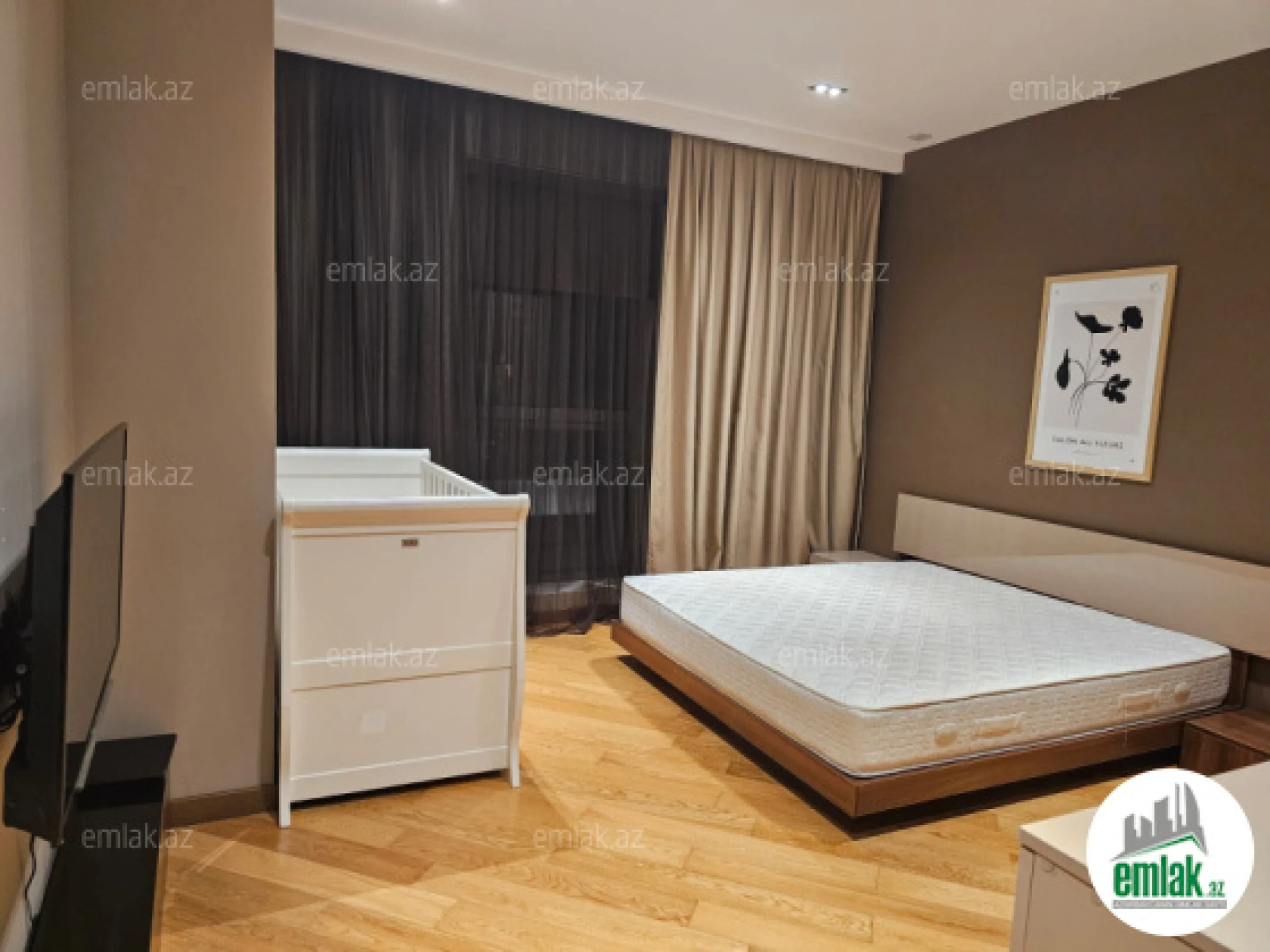 Satılır 3 otaqlı yeni tikili 114 m²